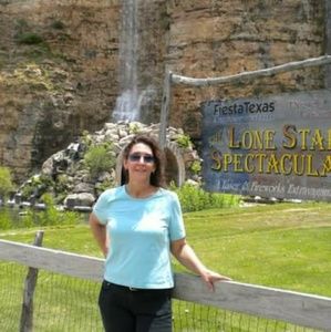 Meet your Posher, Connie